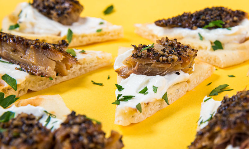 Smoked-Mackerel-Peppered-with-Pita-and-Tzatziki-2