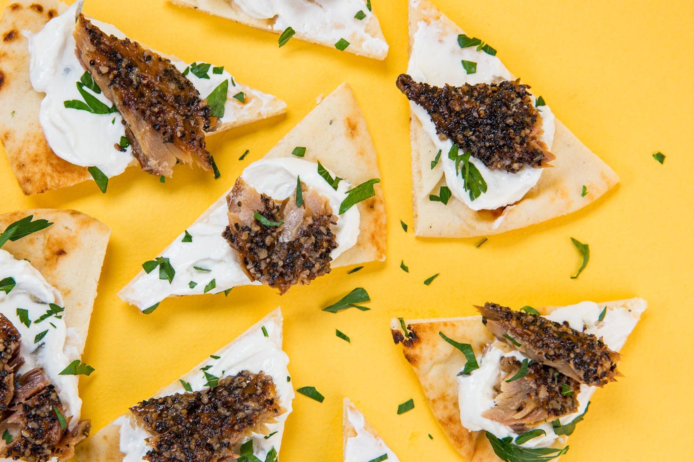 Smoked-Mackerel-Peppered-with-Pita-and-Tzatziki-FEATURE