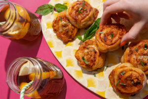 GOLD_SEAL-AUTHENTICA-SALMON_PIZZA_WHEELS-Feature